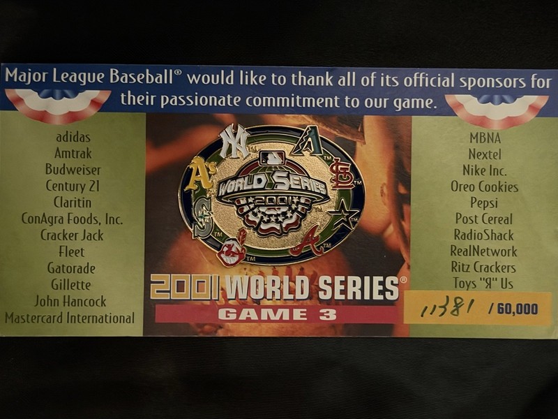 2001 World Series Game 3 (George Bush 1st Pitch) Yankees Diamondbacks Lapel Pin