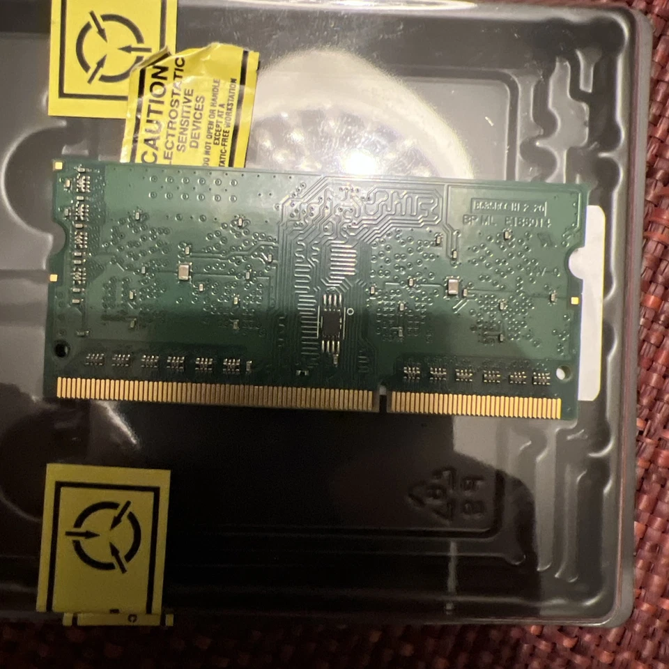 ADATA 1GB (SO-DIMM) 1600MHz DDR3L Memory (ADDS1600X1G11-BSSZ) - Image 4 of 4