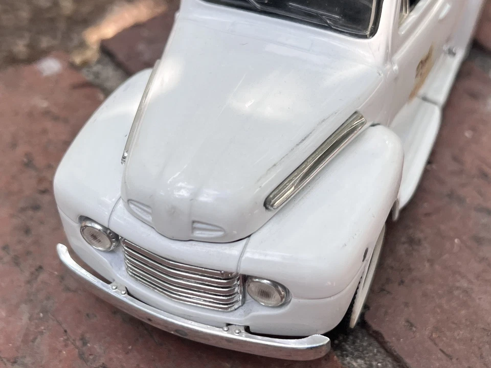 Liberty Classics Halliburton 1948 Ford Delivery Truck LIMITED EDITION Electrical - Image 2 of 4