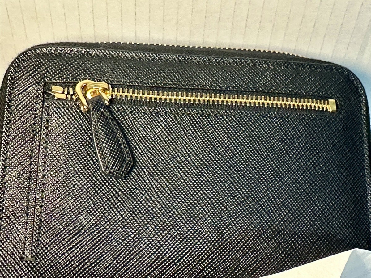 New In Box Prada Women Nero Black Leather Gold Zip Around Wallet