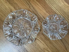 2 Vintage Federal/Indiana Glass Pioneer Pattern Ruffled Fruit Design Bowl Set