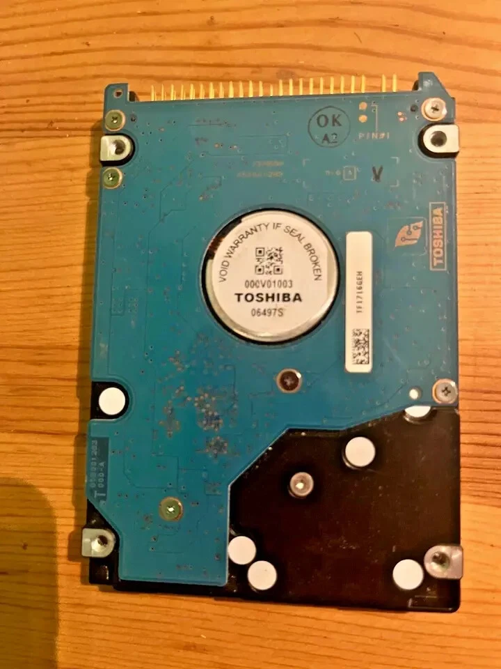 Toshiba MK1032GAX 100GB Internal 5400 RPM 2.5" laptop IDE HDD - Image 2 of 2
