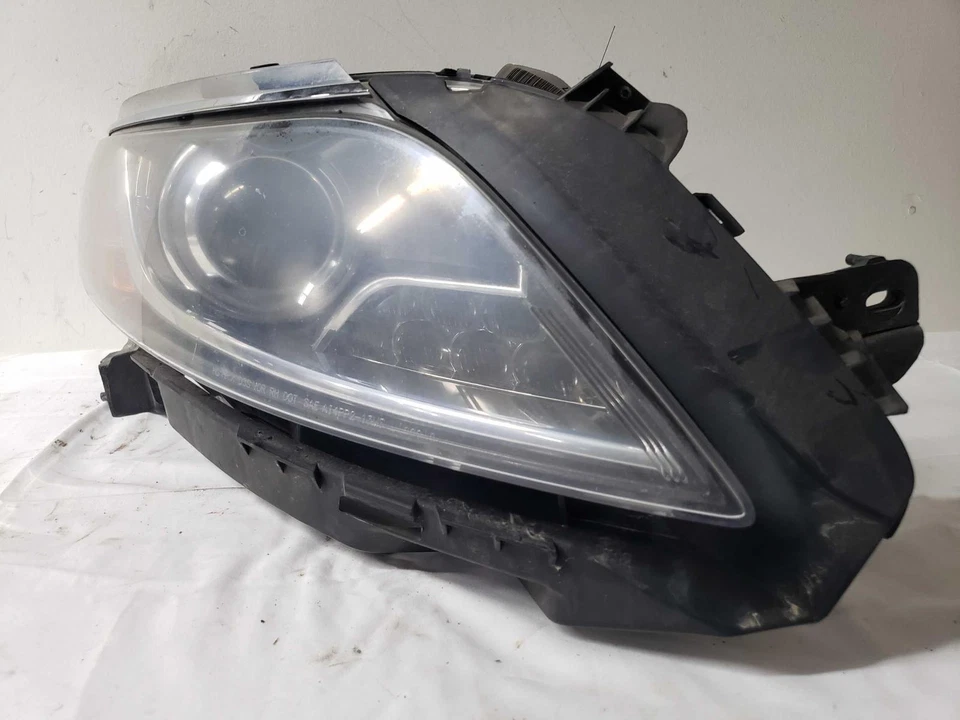 Used Right Headlight Assembly fits: 2014 Lincoln Mks xenon HID adaptive headlamp Foto 3 de 4