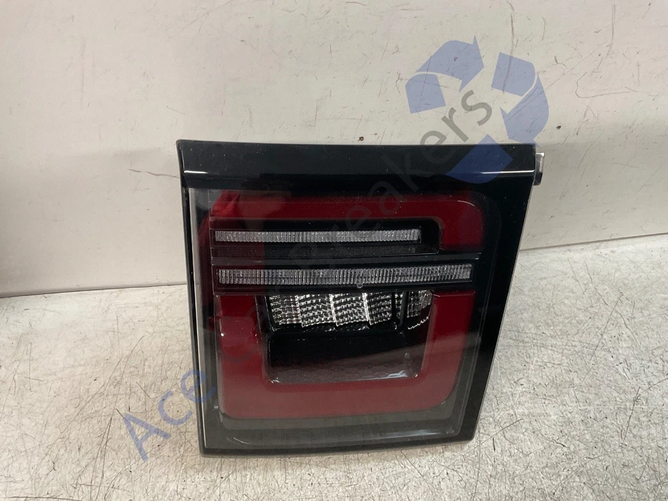 Левый внутренний задний фонарь Land Rover Discovery Sport Mk2 L550 19-24 LK72-13A421-AH - Изображение 2 из 4