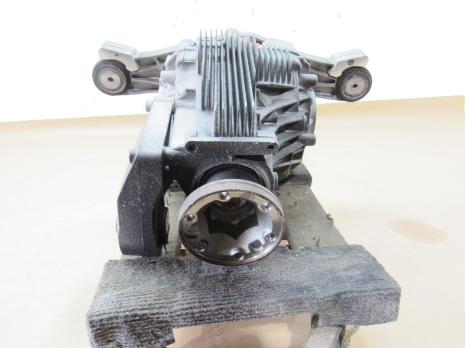 Bentley Continental GT 2012 6.0L Rear Differential Axle Carrier 11-18 ;#3
