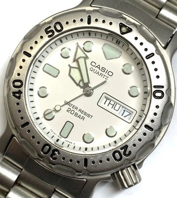 Casio MD-705 Quarz Taucheruhr Day-Date 20 Bar Water Resist Silber Gebraucht...