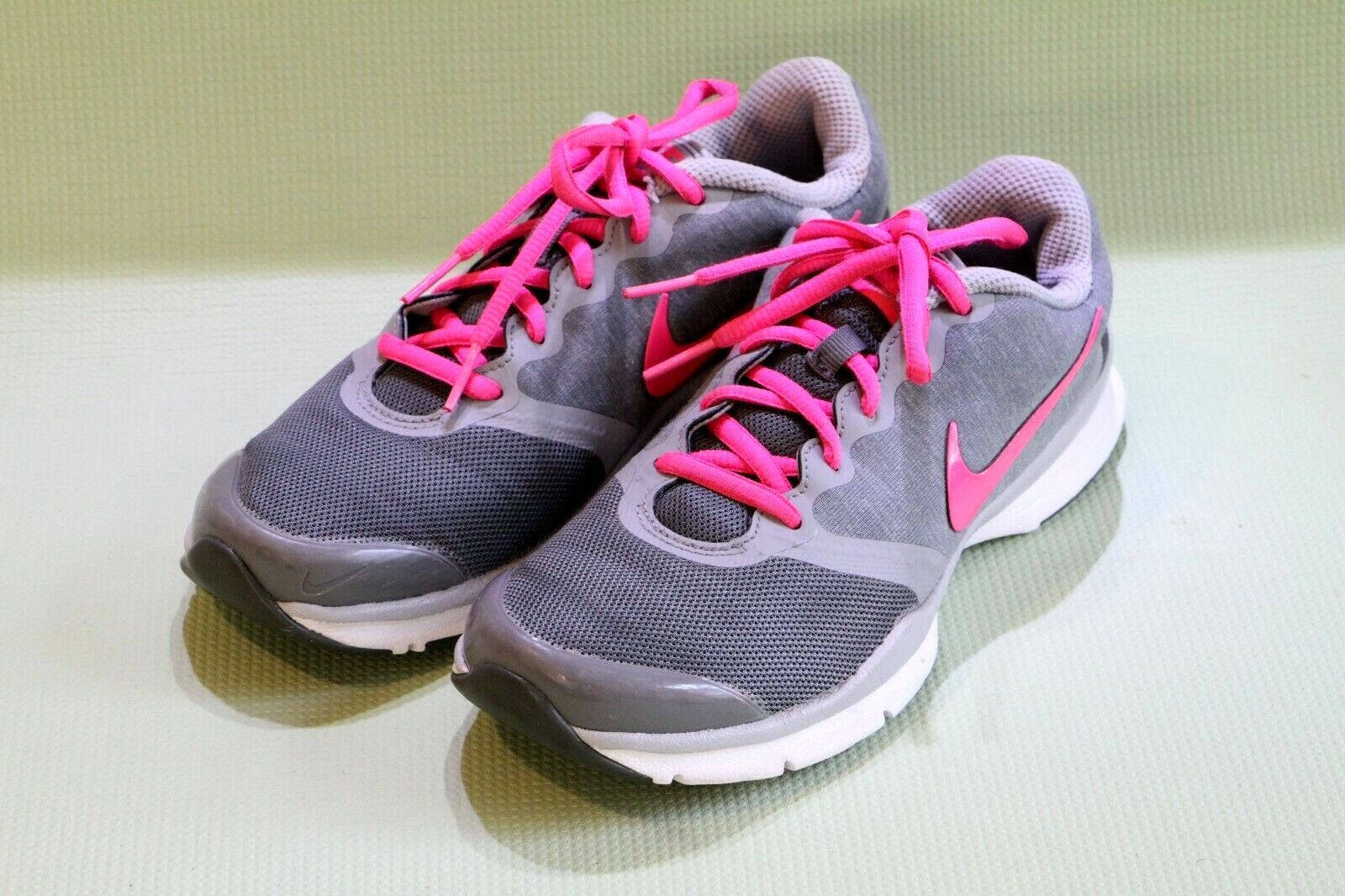 nike laufschuhe damen grau pink