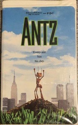 RARE! White Clamshell Case Dreamworks/Pictures PDI Antz VHS Movie Tape 1998 GOOD