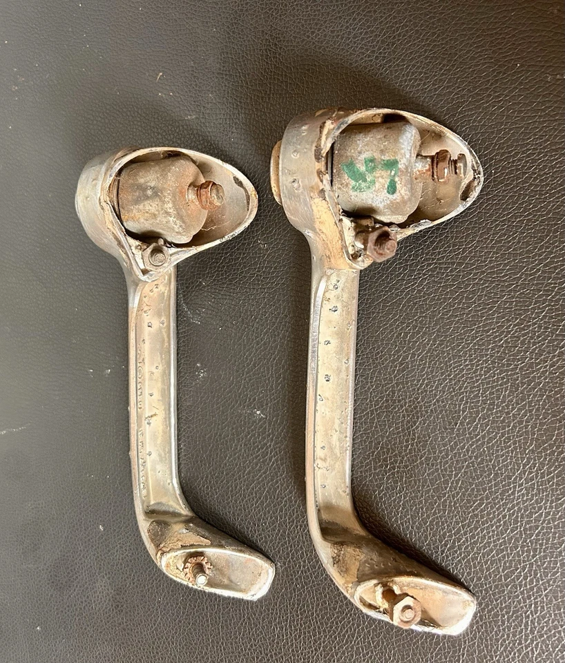 Lote de (4) manijas de puerta Plymouth Belvedere 1955 para restaurar Foto 4 de 4