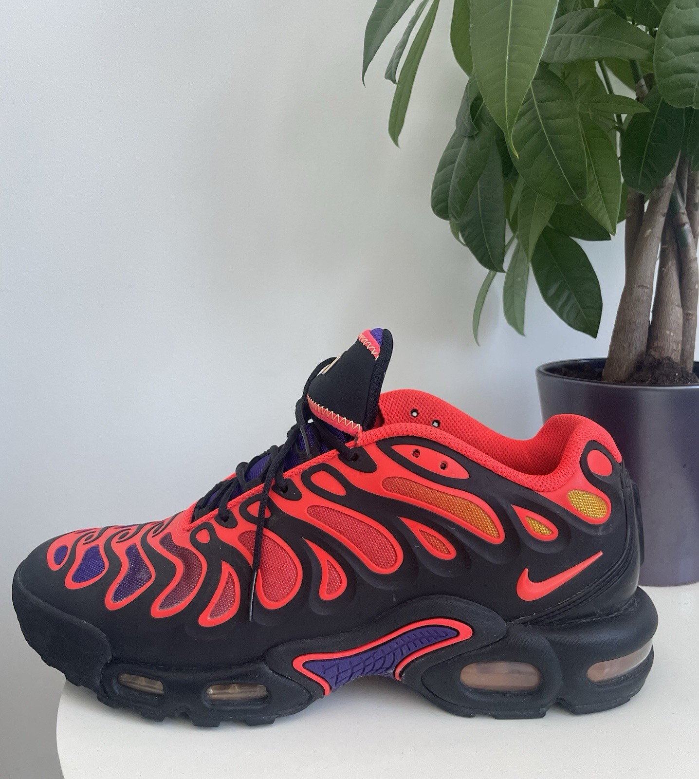 Men Size 10 Nike Air Max Plus Drift All Day Bright Crimson FD4290-003