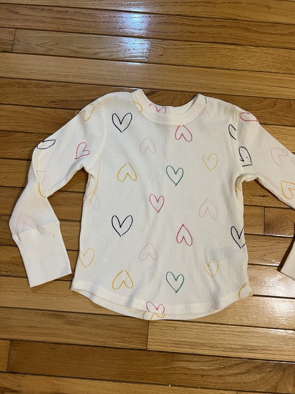 Girls NWOT Old Navy Thermal Shirt  ..S 6/7…