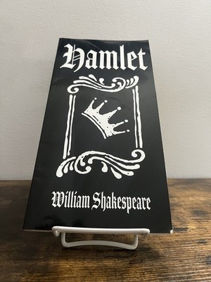Hamlet English by William Shakespeare (2016, Trade Paperback)