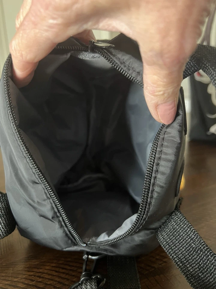 1-ZARA MICKEY MOUSE DISNEY Crossbody BAG BLACK 9inx6in Excellent ConditionCanvas - Image 3 of 4