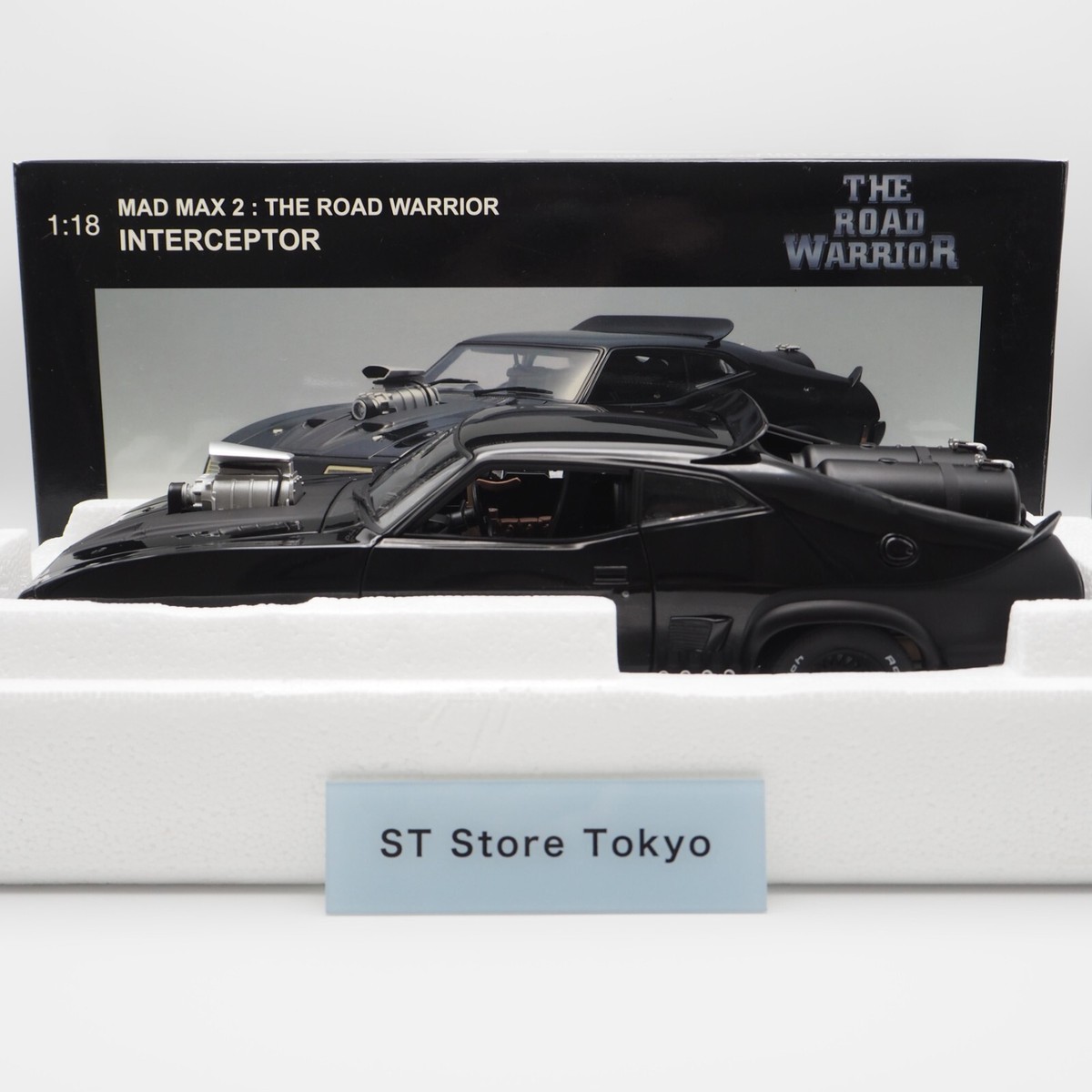 ミニカー AUTOart 1/18MADMAX2 INTERCPTOR Mad Max 2 Diecast Car 1/18 The Road Warrior Interceptor
