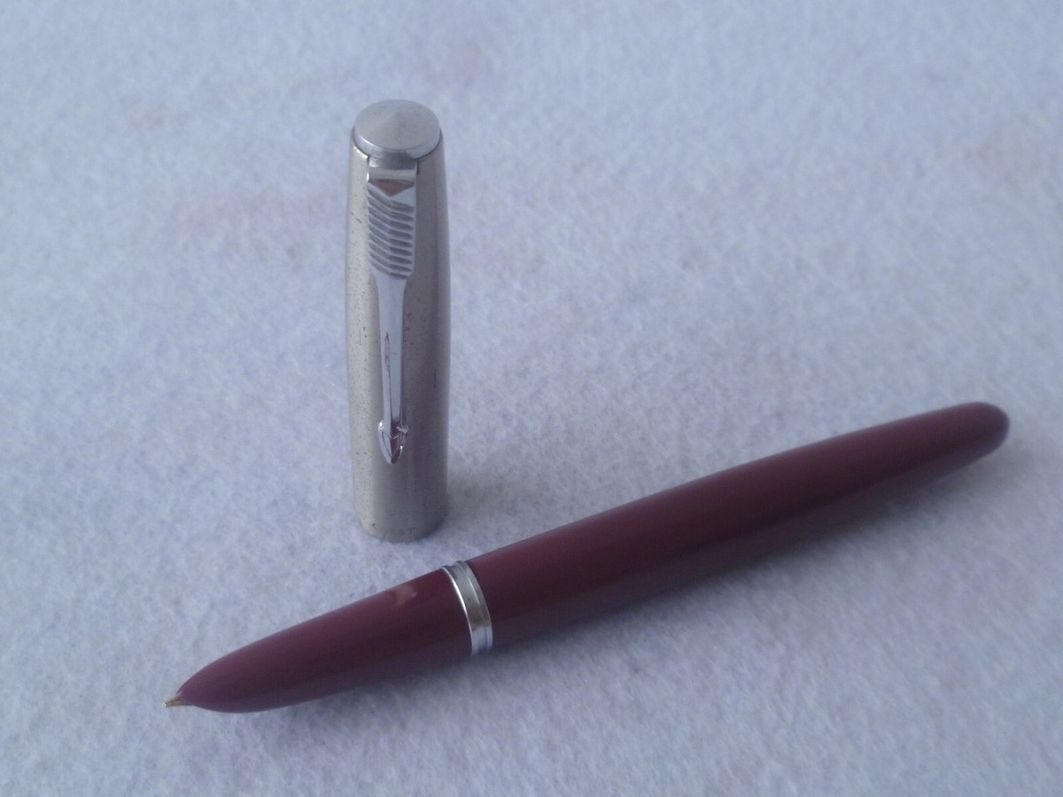 Vintage ! Authentic Japan Crest Silver Cap Burgundy Fountain Pen