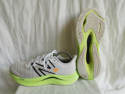 New Balance W FuelCell Propel v4 Laufschuhe EU 43 US 11 natur-gelb WFCPRCA4