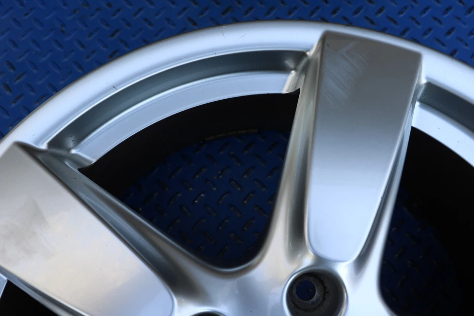 2014-2016 Porsche Cayman Rear Wheel Rim 19x9.5 - Image 2 of 4