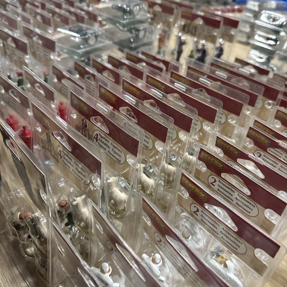 Lemax Christmas Village Figurines Table Pieces & Accessories Chose Your Item New