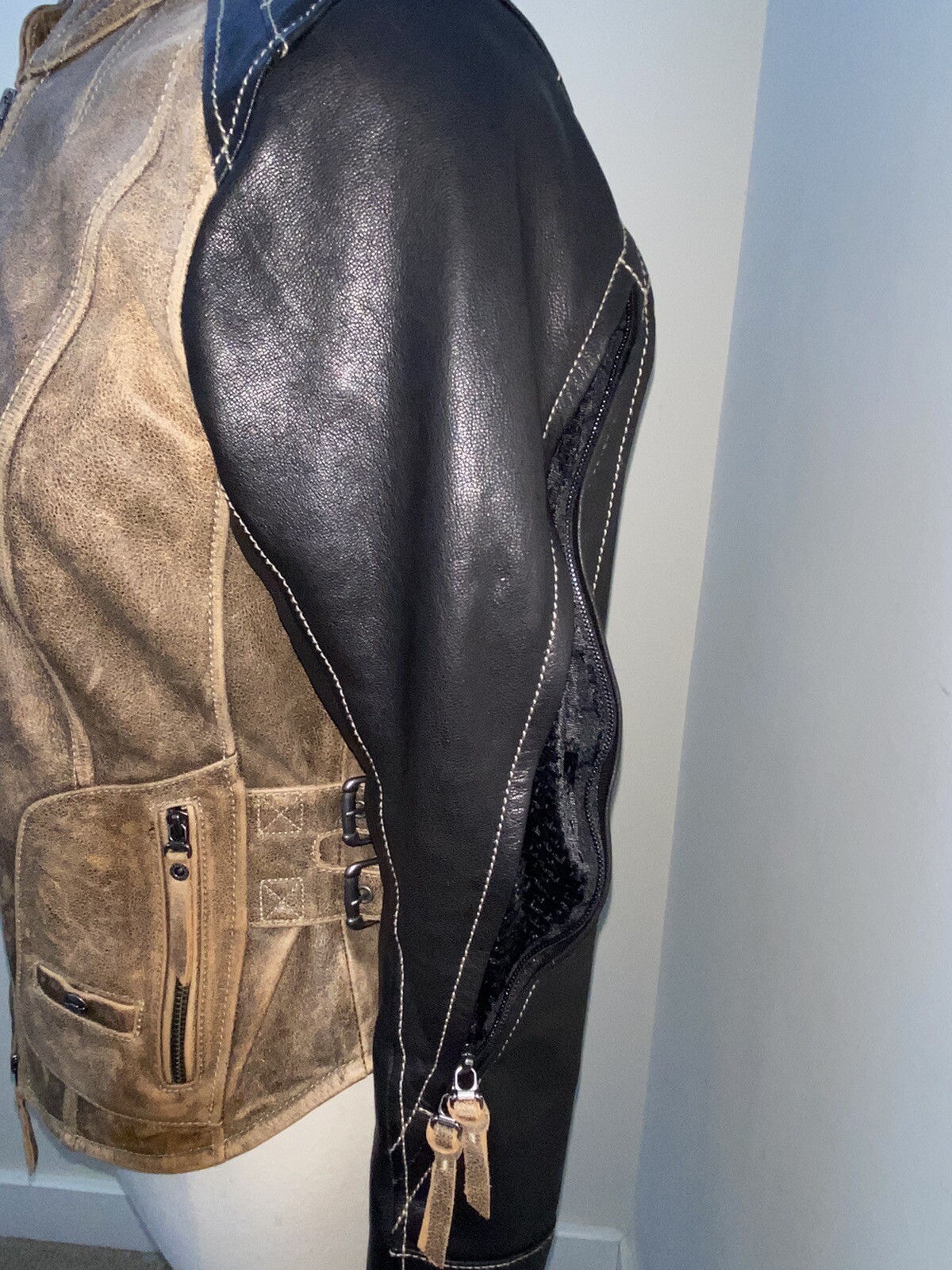 HARLEY DAVIDSON Distressed Brown & Black Women’s Riding Leather Jacket