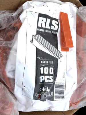 ARCKSTONE Pack 100 Sockel 3-12mm Fliesenbodenbeschichtung Raimondi Nivelliersystem RLS