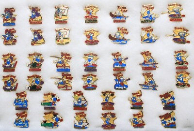 1996 OLYMPICS 40 TEAM IZZY Pins 2 Different sets of 20 W/ Banner & Without (39)