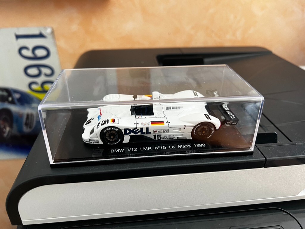 NO SPARK BMW LMR V12 #15 Winner 24 Heures du Mans 1999 1/43 IXO LM1999