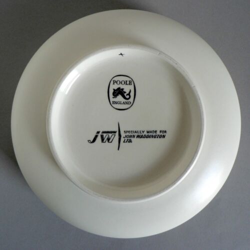 POOLE POTTERY 9" FOOTED BOWL JOHN WADDINGTON PLAYING CARDS SUITS BRIDGE POKER A1 - Picture 6 of 8