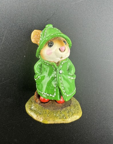 Wee Forest Folk M-180 April Showers Green Rain Coat Hat Mouse Retired WFF 1991