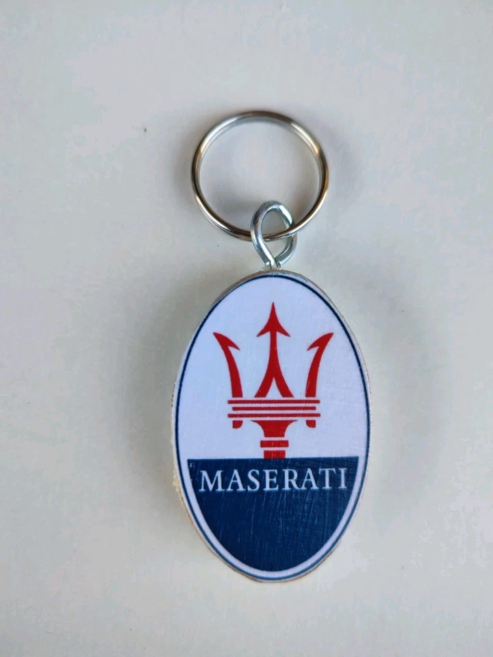 Portachiavi Maserati in legno fatto a mano - Immagine 2 di 2