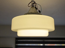 lustre vintage plafonnier en opaline blanche très bon état  buildding skyscraper