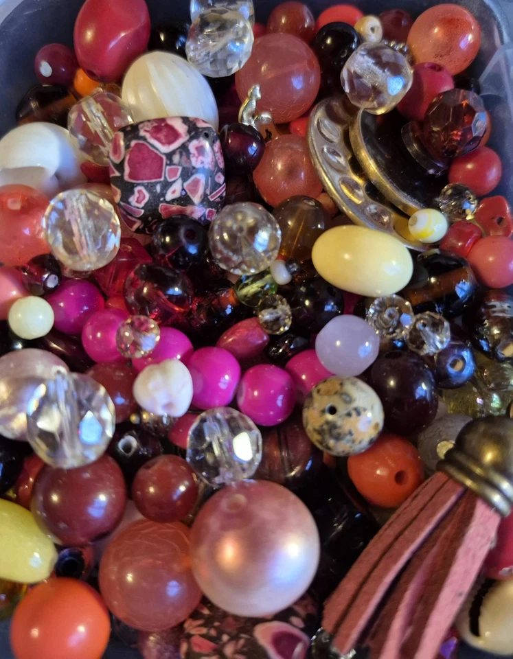 100s de vidrio rojo, rosa, naranja, amarillo, morado y más principalmente para cada proyecto. Foto 2 de 4