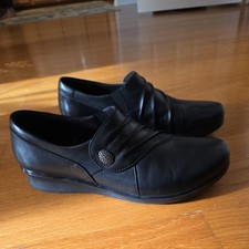 Clarks Collection Bendables Women  s Black Leather Slip On Loafer Shoes - 8.5