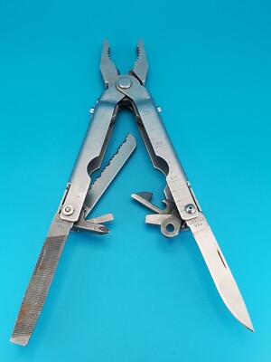 Gerber Vintage Stainless Steel Bluntnose MP400 Multi-Tool!