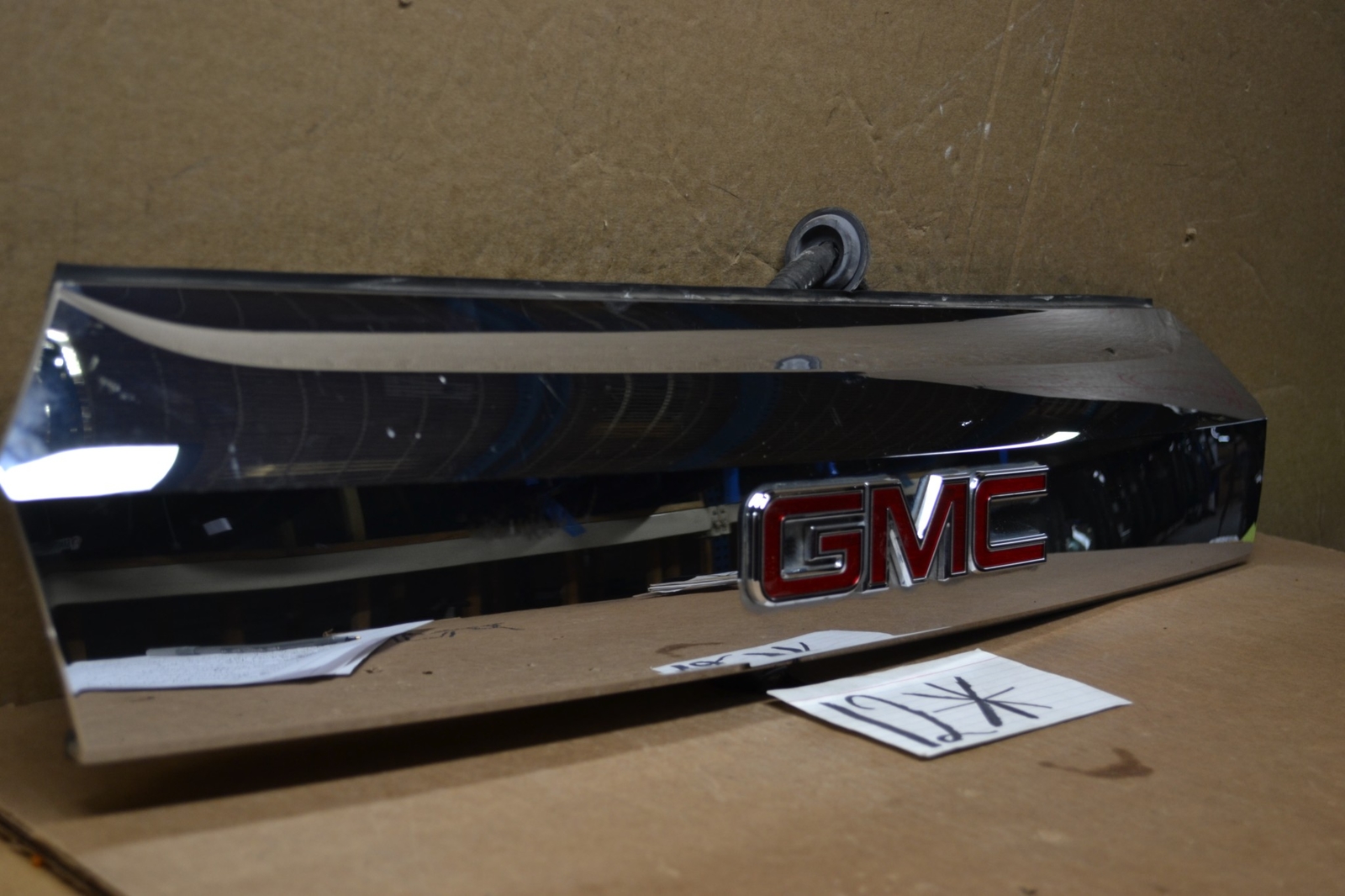11 12 13 GMC Terrain Used Tailgate Garnish Molding #12*