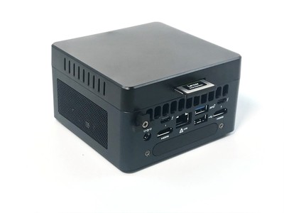 NUC CFexpress Type B Memory Card Reader LID