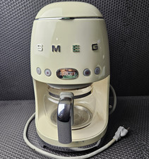 Cafetera de goteo Smeg crema años 50 estilo retro DCF02CRUS no probada enciende