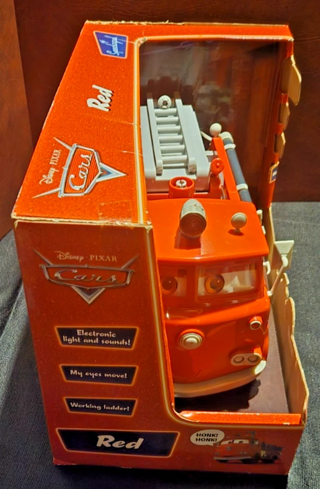 Camión de bomberos Pixar Disney Cars ROJO sobrealimentado Mattel Lightning McQueen NUEVO Foto 2 de 4