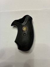 Colt D Frame Short Frame Grips Shooter Carry Grade With Screw Colt D Frame Short Frame Grips Shooter Carry Grade With Screw