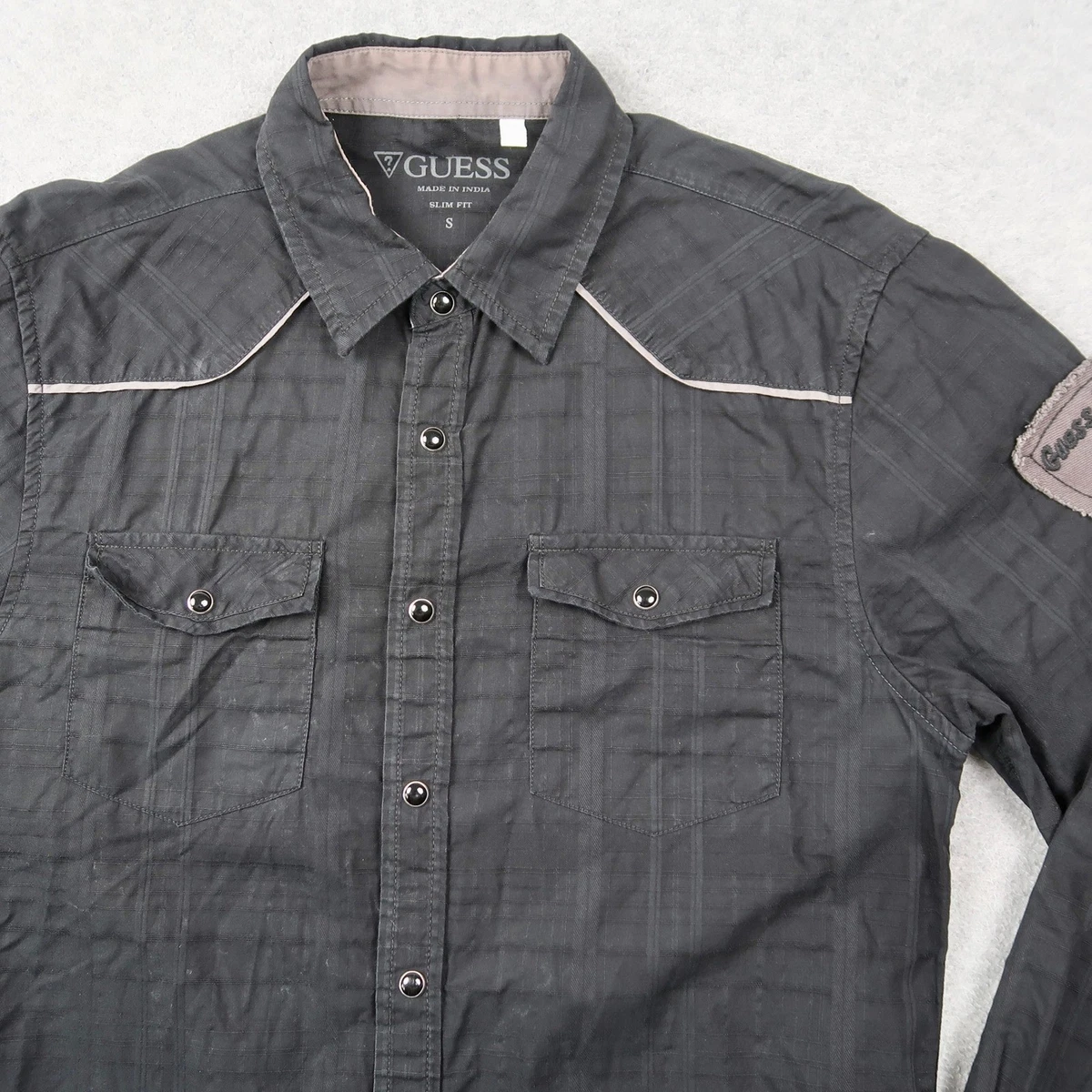 Camisa Guess ajustada para hombre talla S pequeña negra occidental con botones a presión