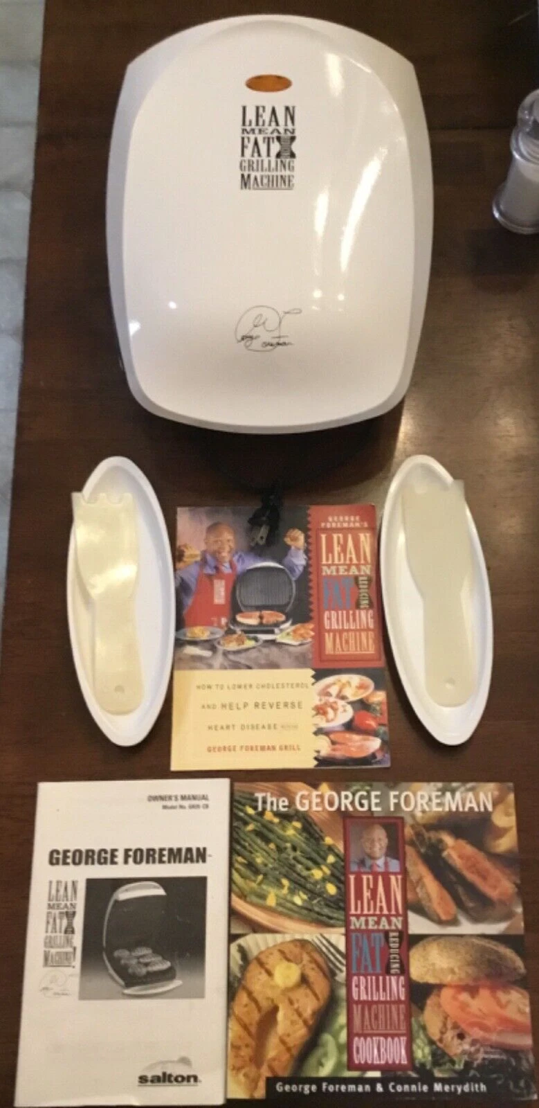 George Foreman Family Size Plus Grill GR26CB Manual Cookbook Scrapers/Drip Pans