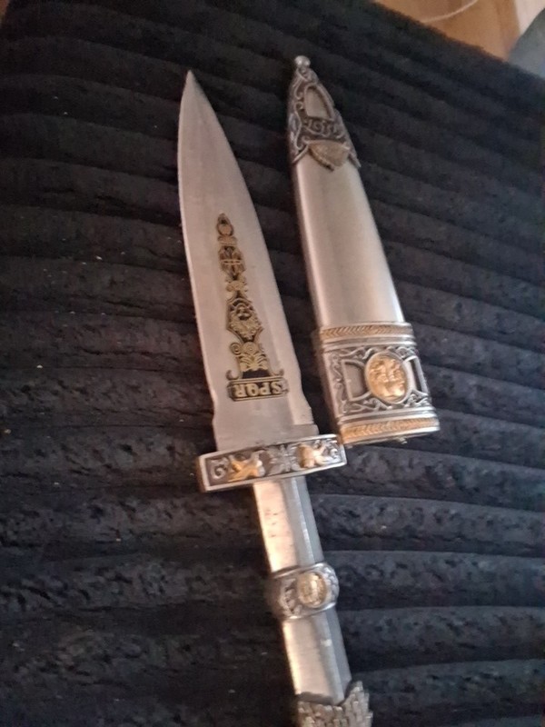 Decorative Roman Empire Dagger SPQR Engraved Blade & Embossed Scabbard