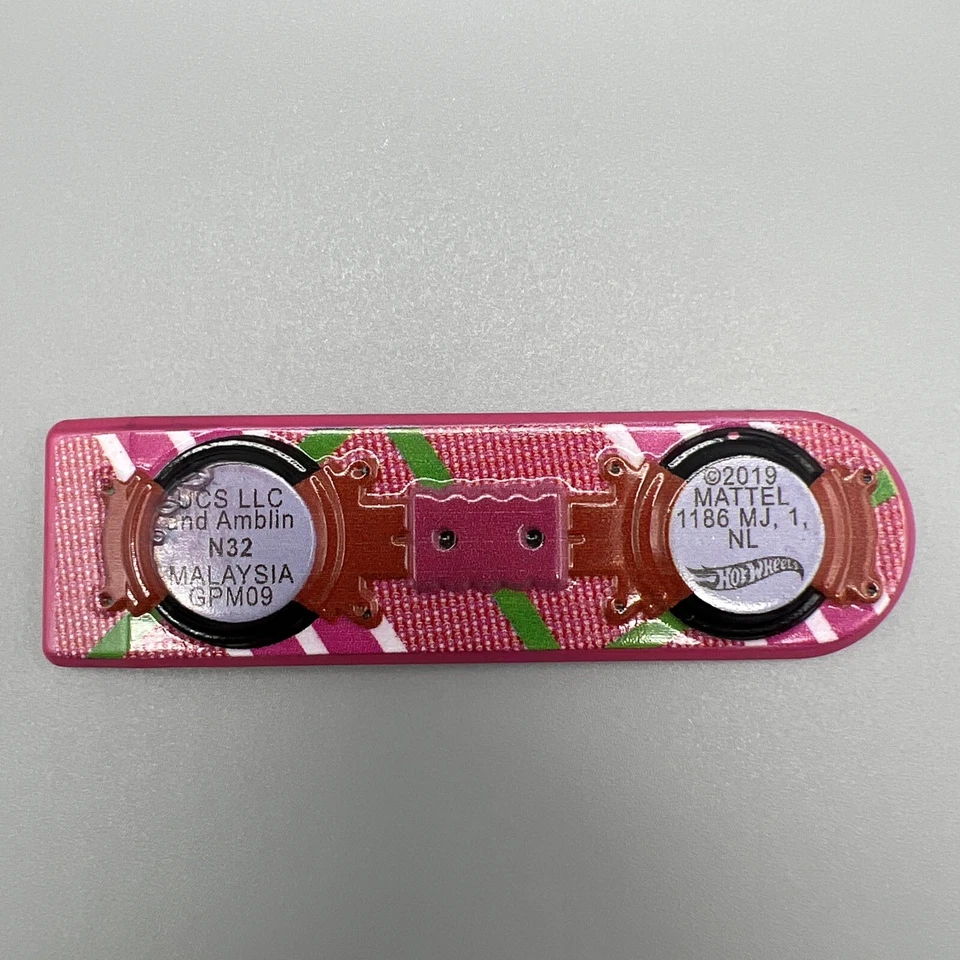 Hot Wheels 1:64 Back to The Future 35th Hoverboard Loose Amazon Exclusive Matte - Image 2 of 4
