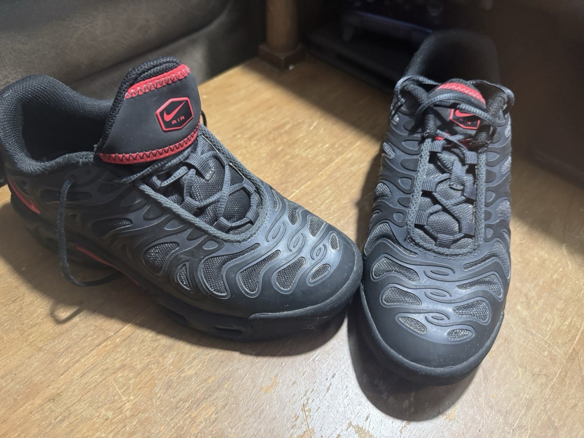 Nike Air Max Plus TN FV5921-004 Black Red Unisex Kids Sneaker 5Y