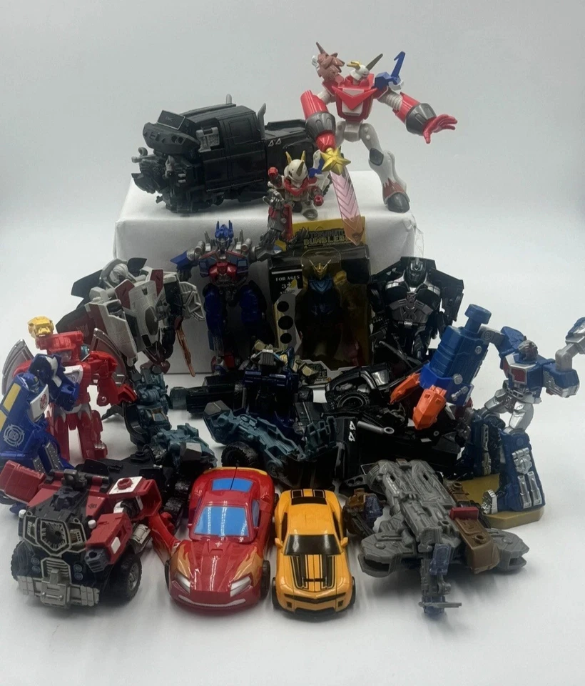 Transformers Toy Bundle Modern + Vintage Hasbro Joblot Items Action Figures x23 - Image 2 of 4