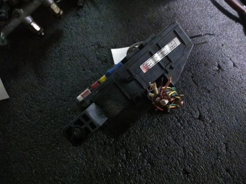 Fuse Box Engine Compartment Fits 03-08 TIBURON 97282 Foto 3 de 4