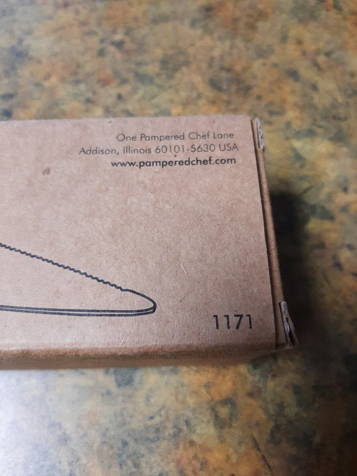 Pampered Chef High Heel Cake Server Pink New - Image 4 of 4