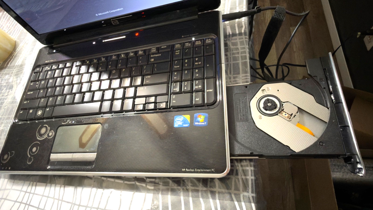 HP PAVILION ENTERTAINMENT LAPTOP WINDOWS 7 INTEL CORE | eBay