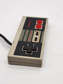 Nintendo Entertainment System NES-002 w/3 Controllers + MORE Tested