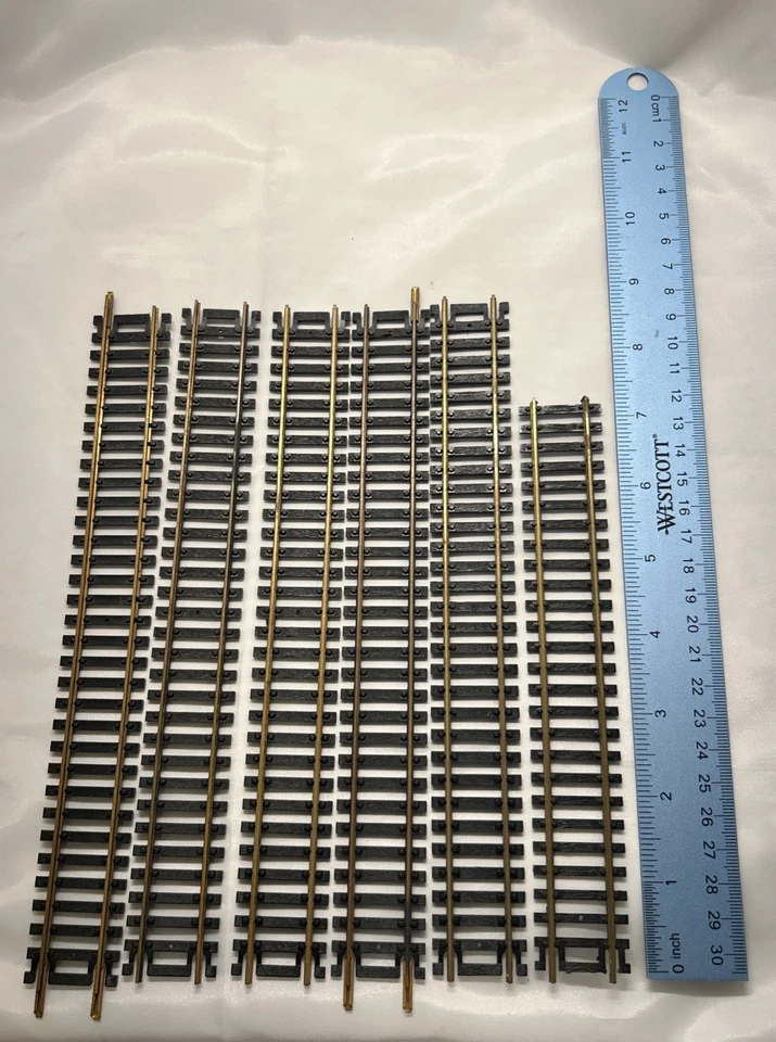 Atlas 9" HO Vintage Snap Track No. 21 and (1) Vintage 6T All Austria Set of 6 - Image 2 of 4