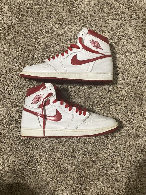 nike air jordan 1 retro high og metallic red